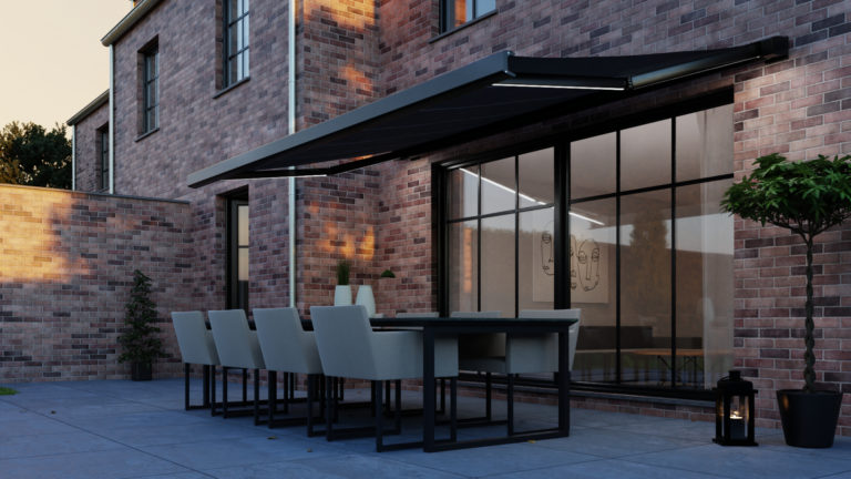 Tucan_led_arm_open_evening