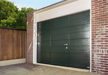 Garagedeuren_met_loopdeur