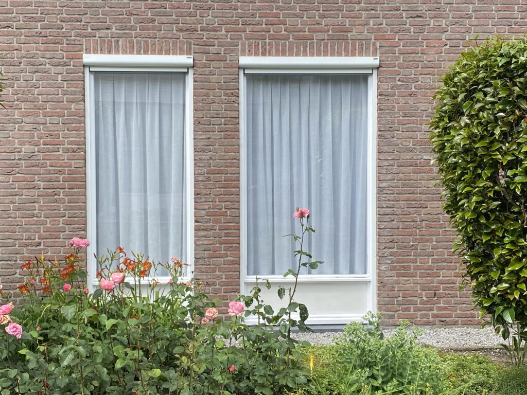 Zipscreen